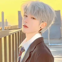 Tôn Bách Xuẩn 「Cậu」 - Nam chủ