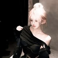 BẢO NGỌC ( Mẹ Top )