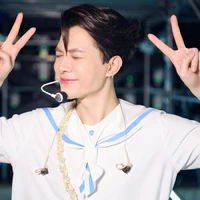 Bùi anh tú
