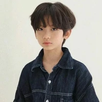 Ôn Lăng Phong ( lúc nhỏ )