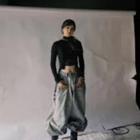 Nguyễn Hoàng Yến(chị bảy)