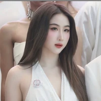 Yoko Apasra ( nàng)