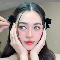 LingLing Kwong(bạn cô)