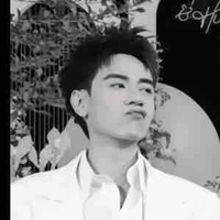 Lê quang hùng 