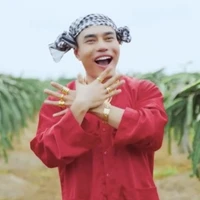 thu dĩm ( bà trông trẻ)