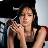 LaLisa | Cô