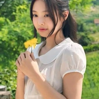 Jennie Kim [Em]