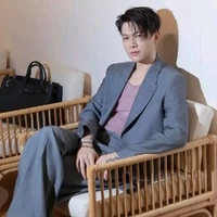 thầy tú