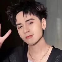 Quang Hùng (bé phone)