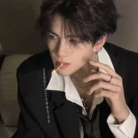 Lý Hòa Cự Giải