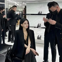 Lạc Minh Thư - Julie Elizabeth