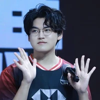 Lee Minhyung( Gumayusi)🐻