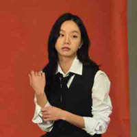 Lee Hyeri 