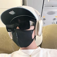 hùng