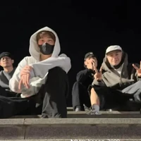 all ( trừ những ng ko có mặt )