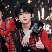 Trần Dịch Hằng-anh