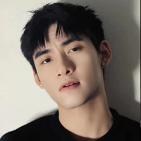 hùng huỳnh