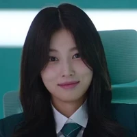 Kang Hyewon