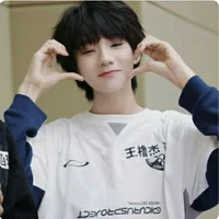 Vương Lỗ Kiệt_gã