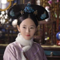 TUỆ QUÝ PHI