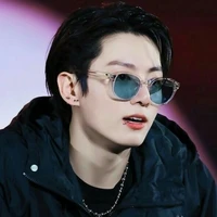Jeon Jung kook ( hắn)