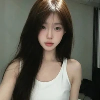 Huỳnh Hàn Tuyết Vân -nu9