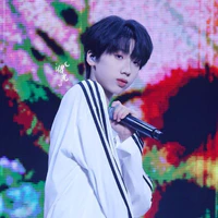 Nhiếp Vĩ Thần