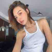 Ying Anada (bạn nàng)