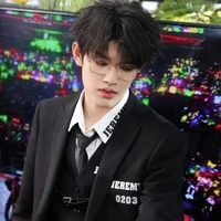 Trương Cực/anh