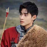 Hoàng Hùng 