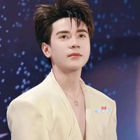 quang hùng