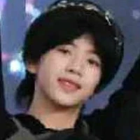 Trương Hàm Thụy (T)