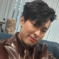 Bảo Khang-hurrykhg