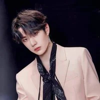 vương nhất bác