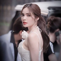 Charlotte Austin "vợ mợ cả"