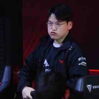 Lee Min-hyeong(gumayusi)