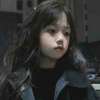 Kang Hyewon ( lúc nhỏ )