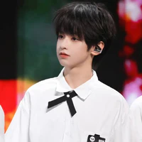 Dương Hàm Bác 
