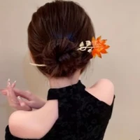 Mẹ cô