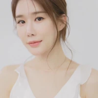 Yoo In-na
