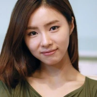 Shin Se-kyung
