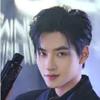 Hùng huỳnh