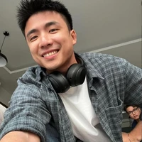 Tác giả chứ ai :)))