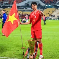 Nguyễn Thành Chung - anh cười