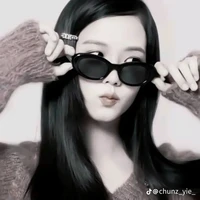 Kim Jisoo (Y)