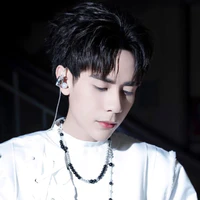 Lê Quang Hùng - (Em)