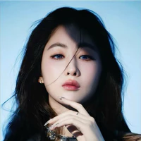 Yoko Apasra (bạn nàng)