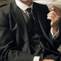 Ông Kwong ( ba cô)