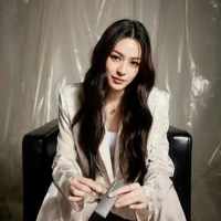 Ling Ling Kwong (cô)