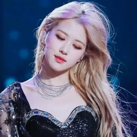 Park Chaeyoung / Rosé